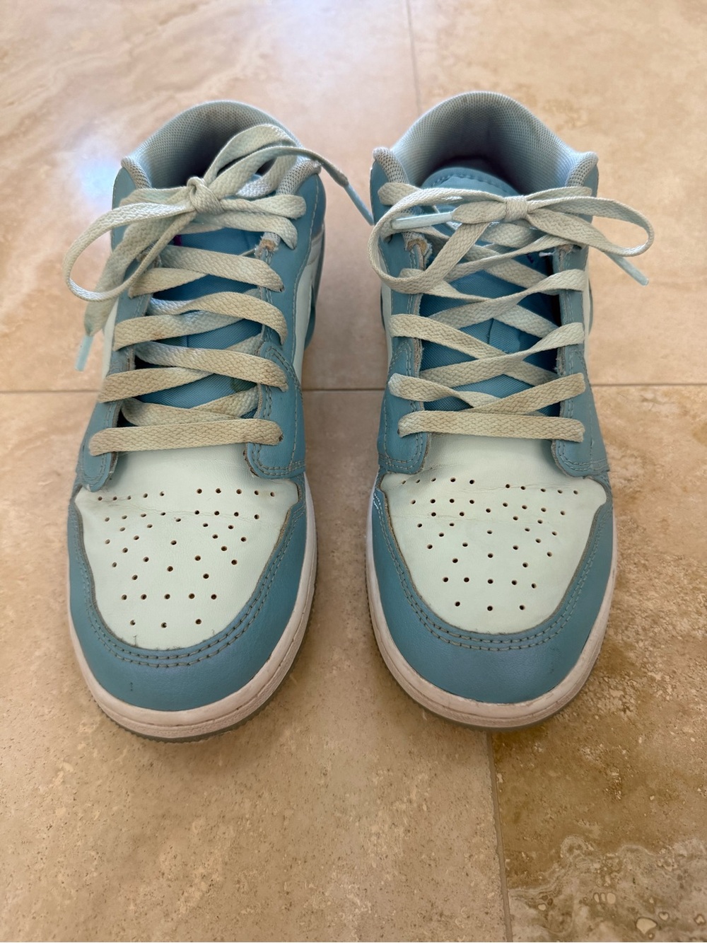 Nike Girls Air Jordan Low size 5.5